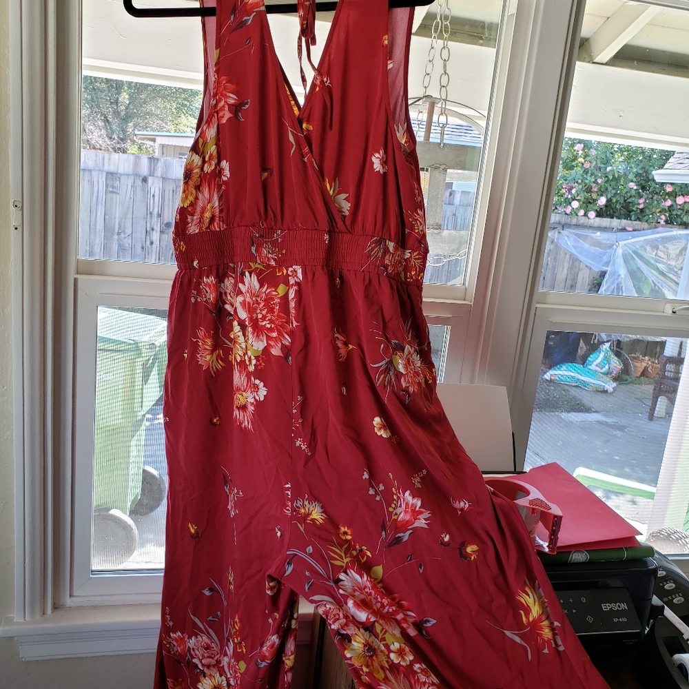 Plus Size Floral Wide-Leg Jumpsuit - Burgundy - Picture 3 of 4
